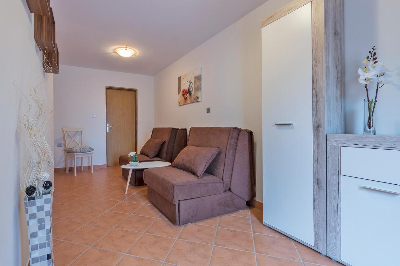 Appartement Tina & Denis *